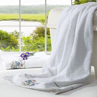 hotel plain towel